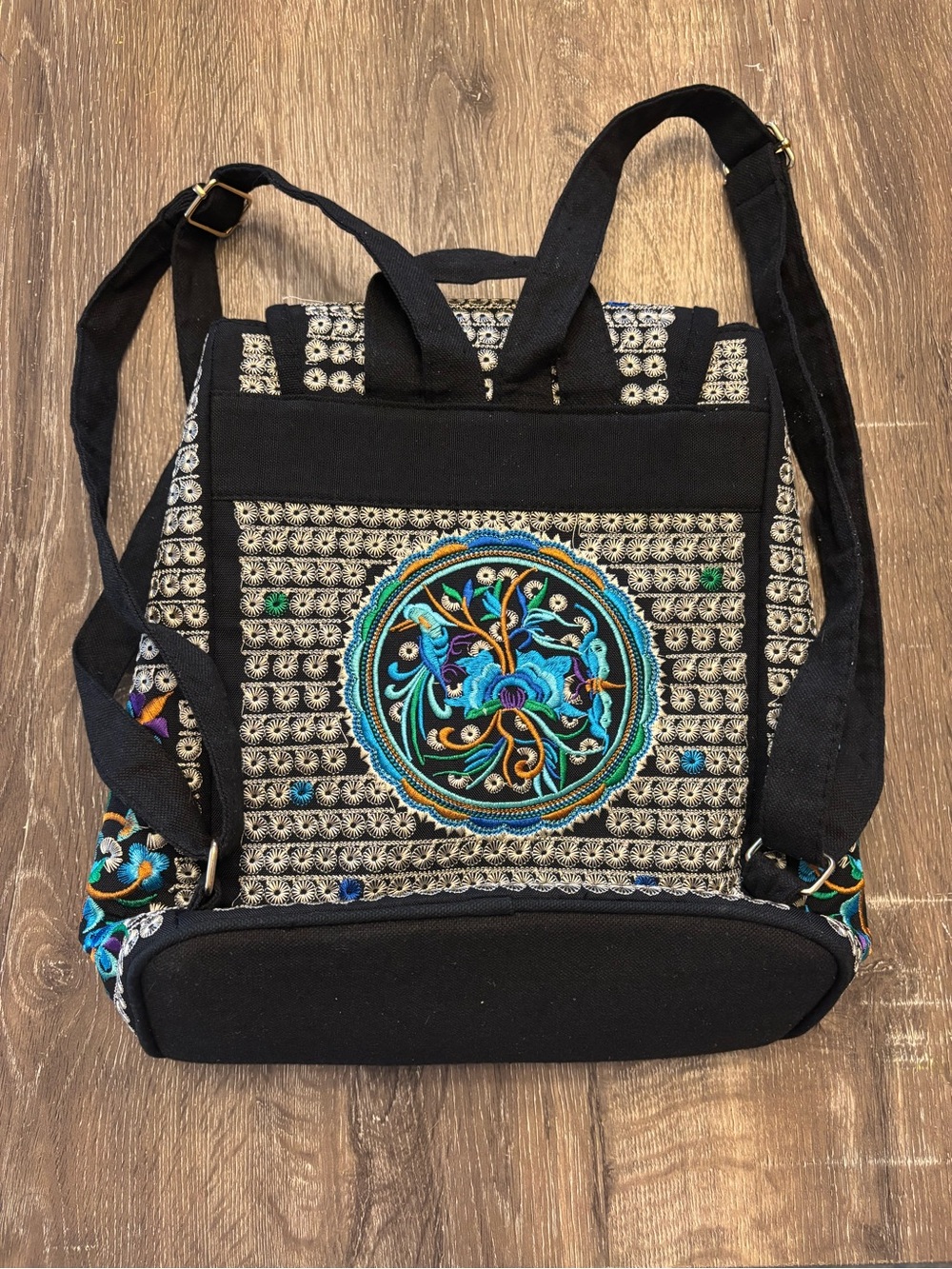 Backpack - Embroidered Floral Black and Blue Drawstring - Picture 3 of 8